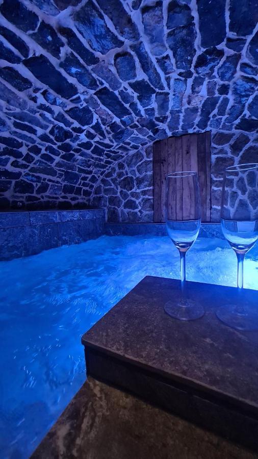O Nuit Claire, Superbe Longere Avec Spa. Dompierre-Sur-Helpe Kültér fotó